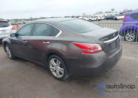 2015 Nissan Altima 2.5/2.5 S/2.5 Sl/2.5 Sv z USA, uszkodzony, nr VIN 1N4AL3APXFN916579